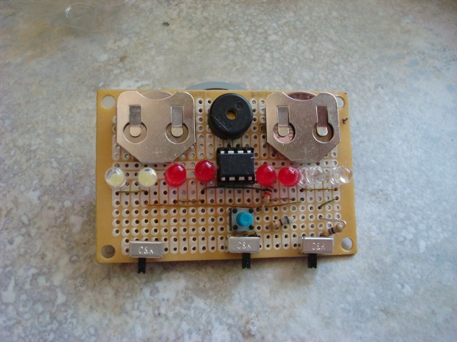 A picture of the perfboard version.